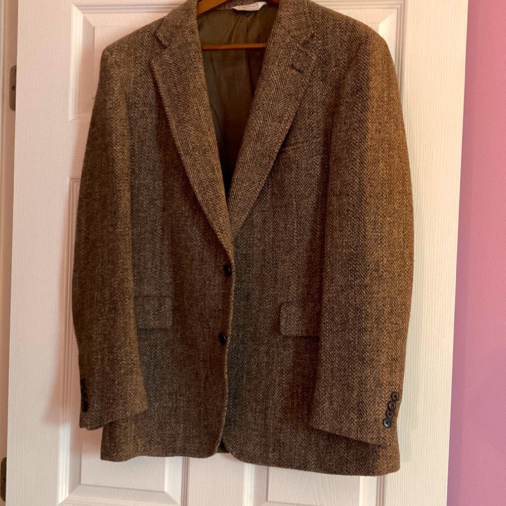Harris Tweed 100% pure Scottish wool men jacket. Quality hand woven.